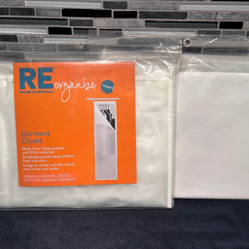 CLOSET GARMENT BAGS - ZIPPERED